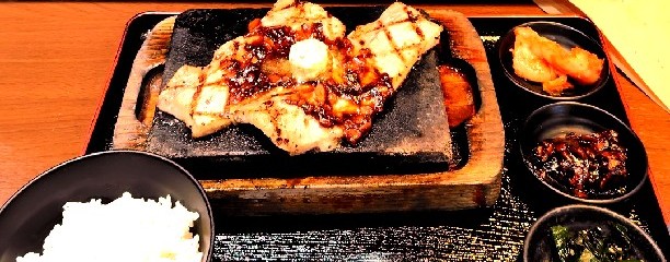 感動の肉と米 金山店