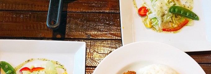 ダイニング・カフェ・バー・スロウ
