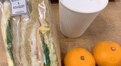 ブロッサムアンドブーケ オーテモリ店 大手町駅 サンドイッチ