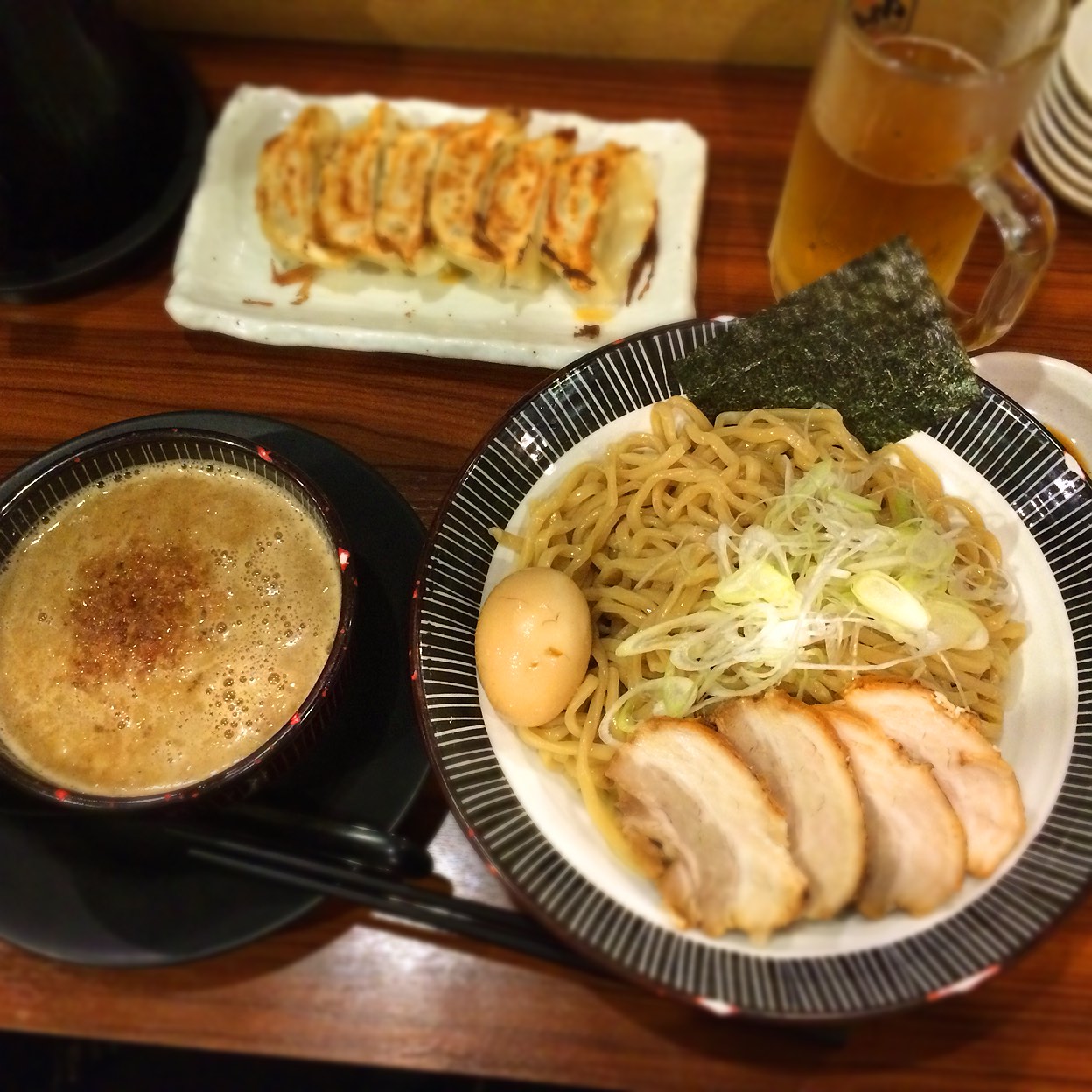 活動歴および当時の関連ビジュアル記録