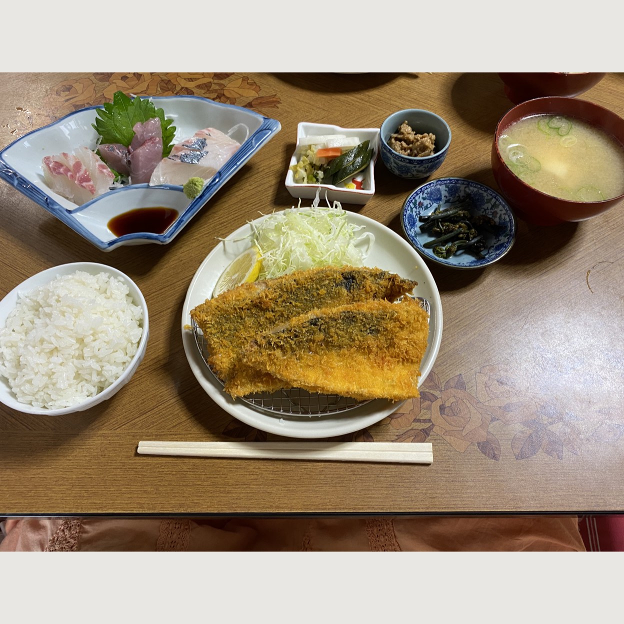 はまべ 浜金谷駅 定食 食堂