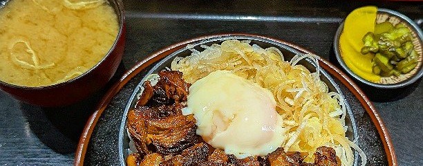 とんかつ麻釉