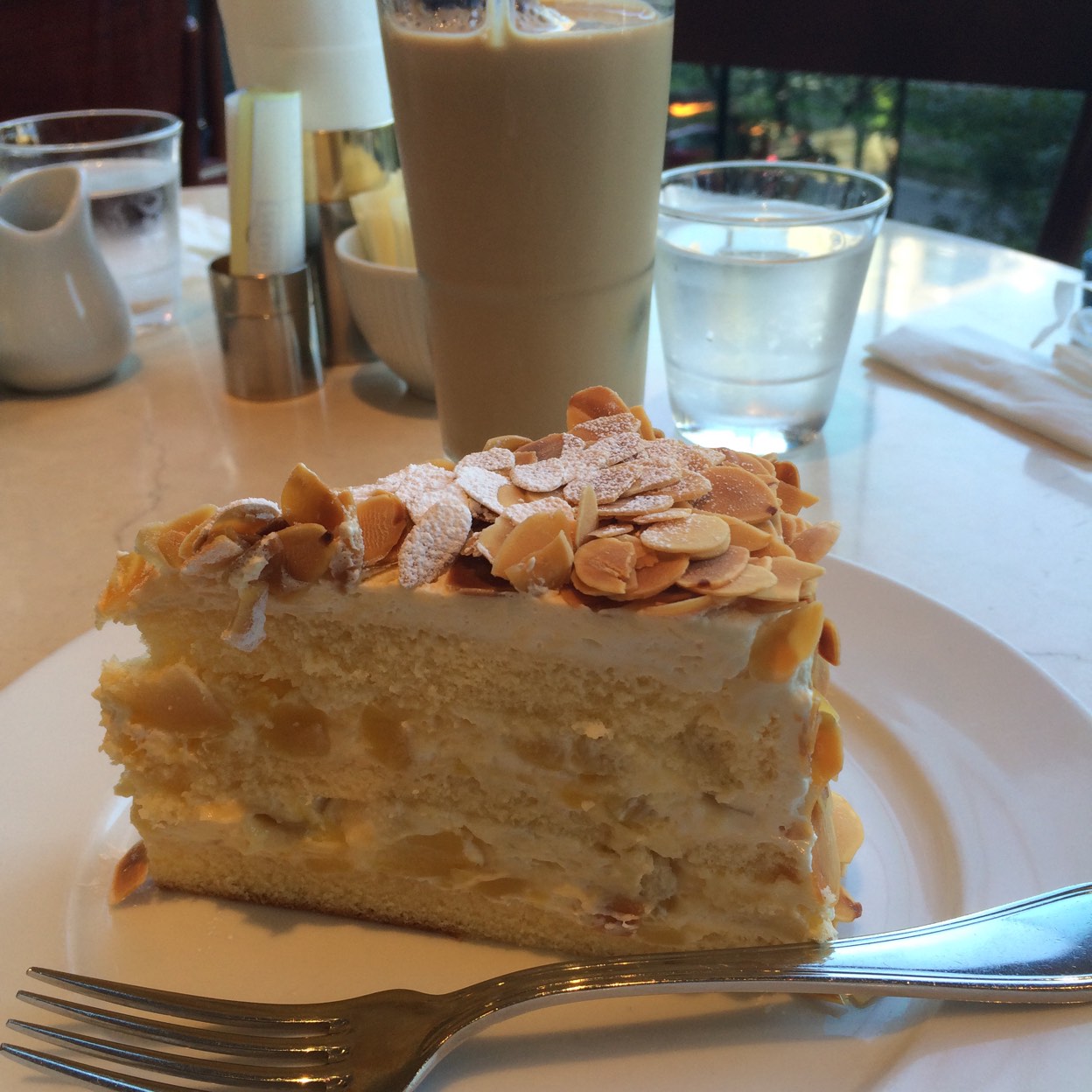 ハーブス 名古屋ラシック店（栄(名古屋)/ケーキ・ドーナツ） ミイル