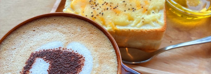 パン屋むつか堂カフェ アミュプラザ博多店