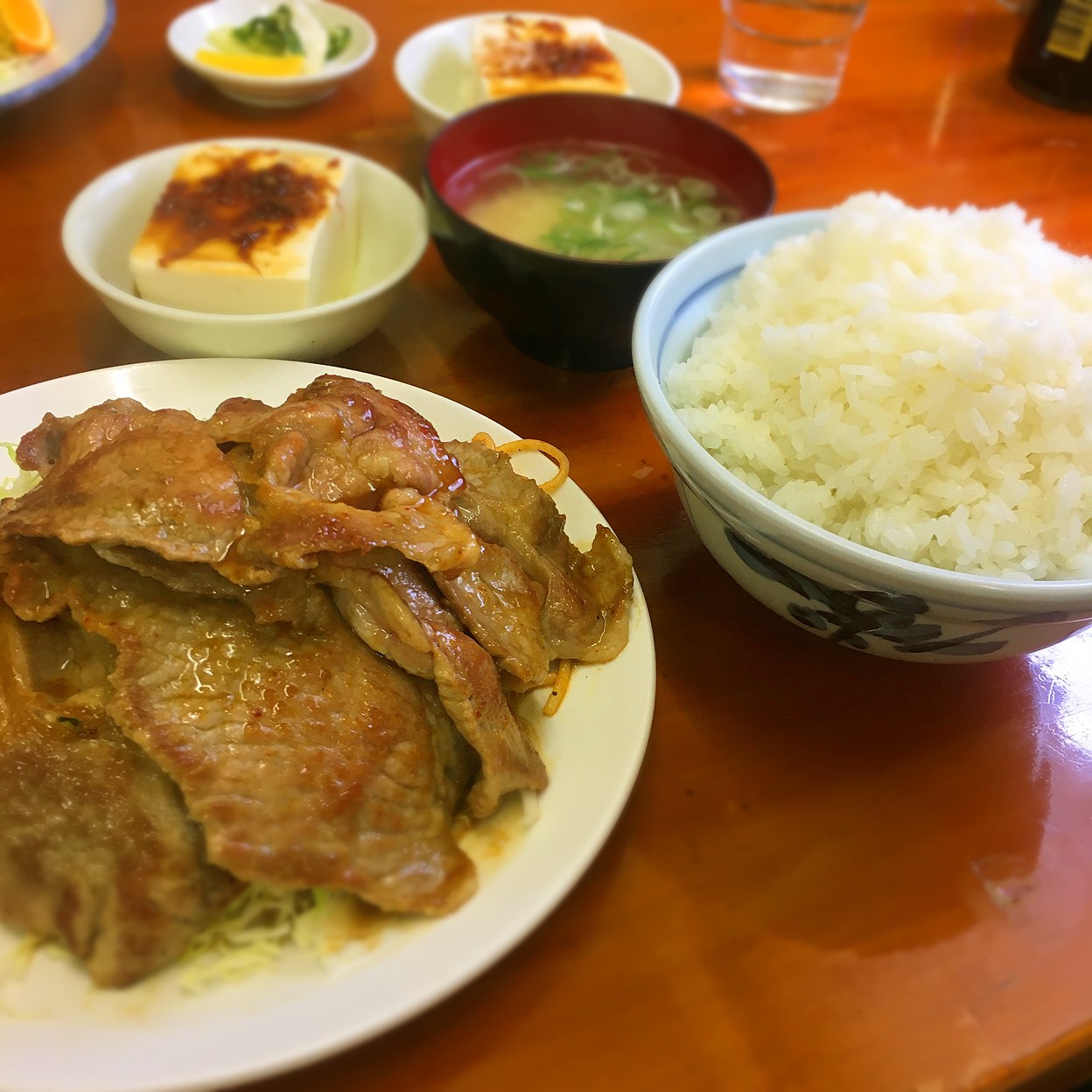 花 月 食堂