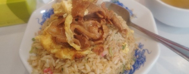 新御茶ノ水 萬龍（まんりゅう）