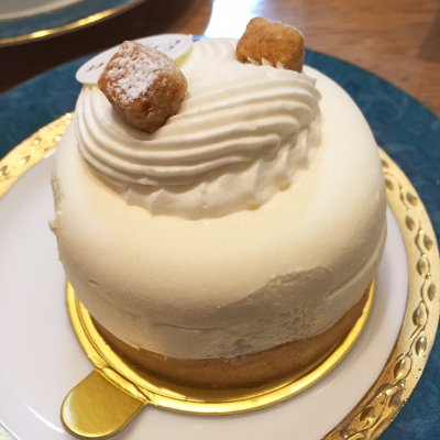 パティスリー エメラ 奈良 生駒 富雄 ケーキ ドーナツ
