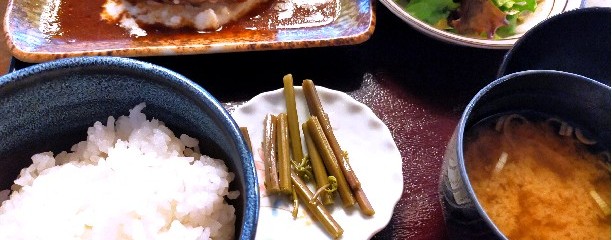 レストラン ストローハット