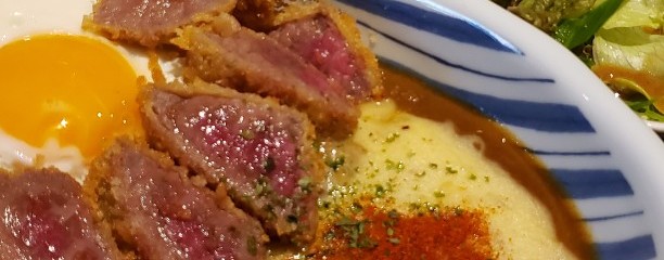 段原肉酒場