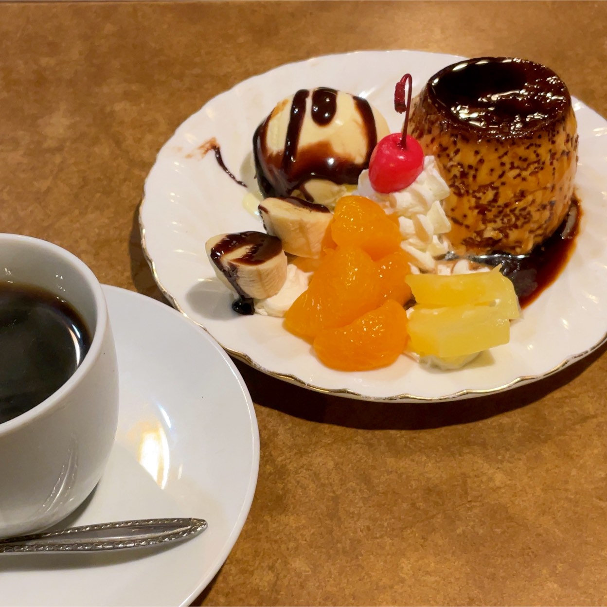 名曲喫茶 麦(本郷三丁目/カフェ・スイーツ) | ホットペッパーグルメ