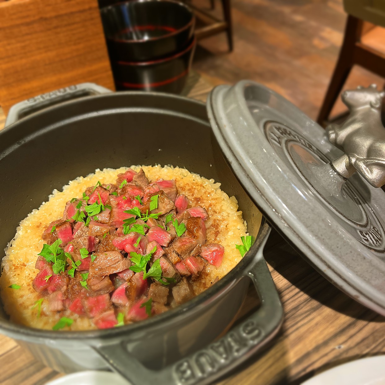 焼肉 ジャンボ 本郷 店