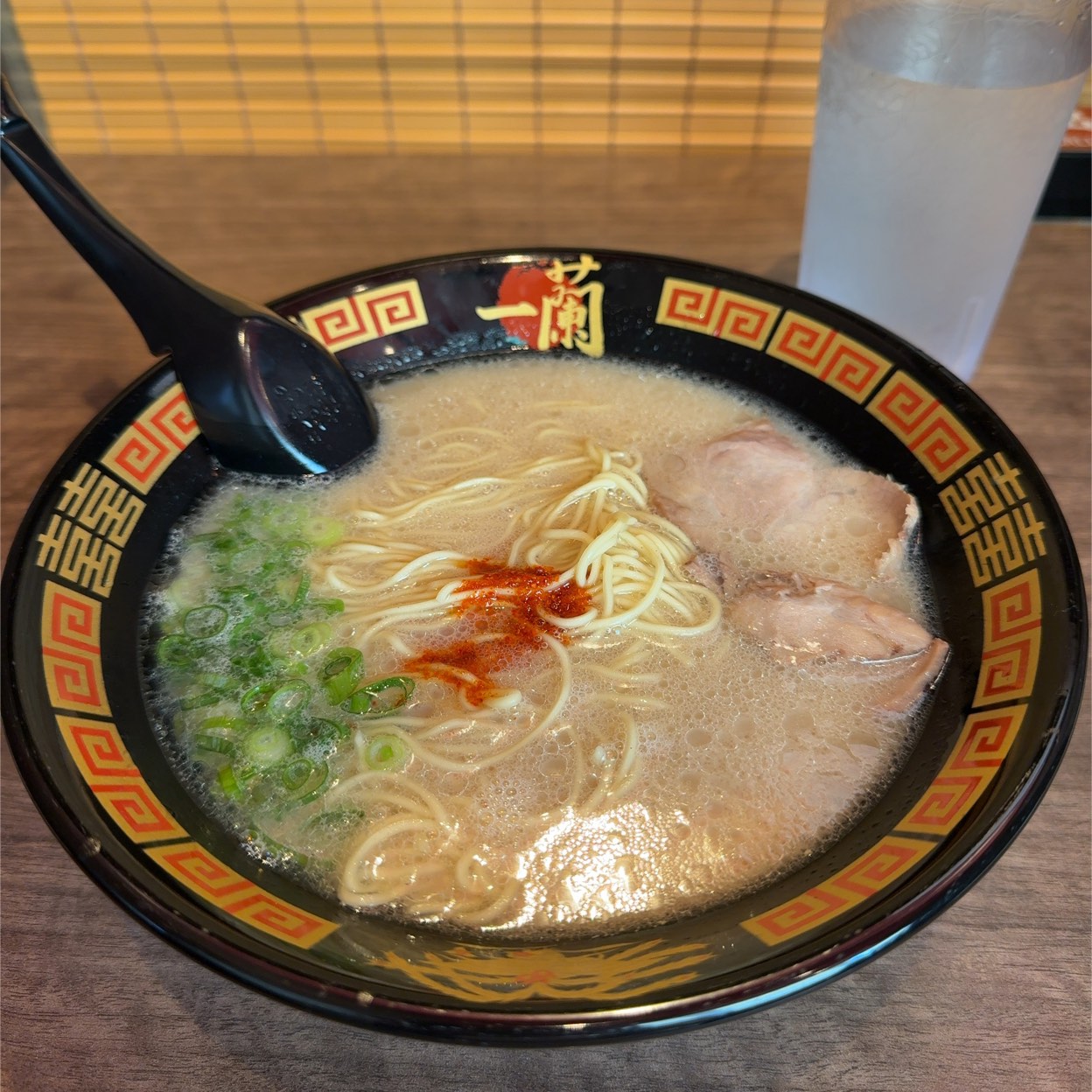 一蘭 泉大津店(泉大津/ラーメン) | ホットペッパーグルメ