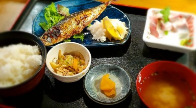 魚市場仲卸直営 丸秀鮮魚店 博多駅 居酒屋