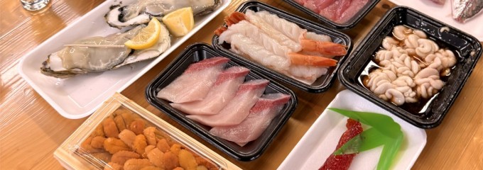 塩釜水産物仲卸市場 マイ海鮮丼コーナー