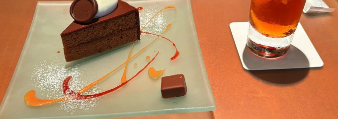 ショコラティエ　パレドオール 本店