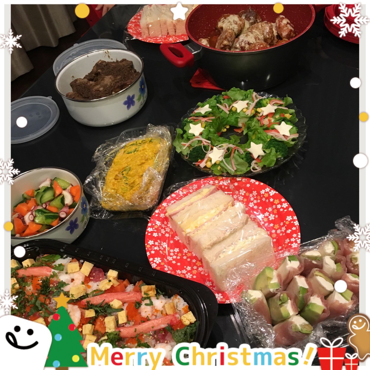 メリークリスマス❤️
今日はお友達のおうちでパーティ(✿╹◡╹)
ピザにケーキも出てきてお腹いっぱい満足
