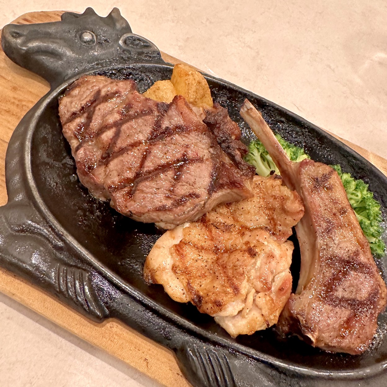 フォルクス 西 参道 店