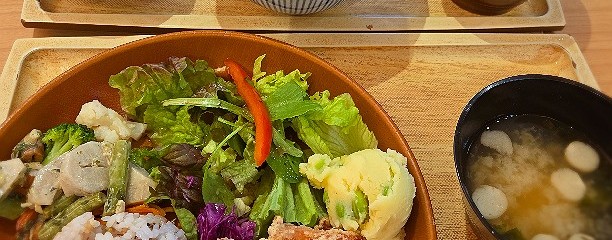 鳥〇食堂‪✕‬タニタカフェ