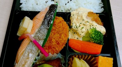 塚田農場プラス 弁当 おにぎり