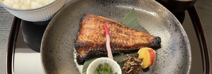 ごはん処 花季 海岸店