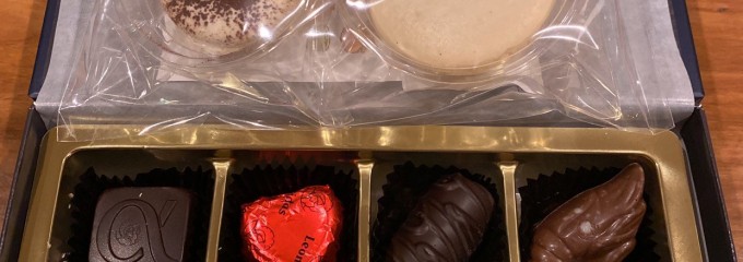 レオニダス＆ガトーエモア神戸岡本店