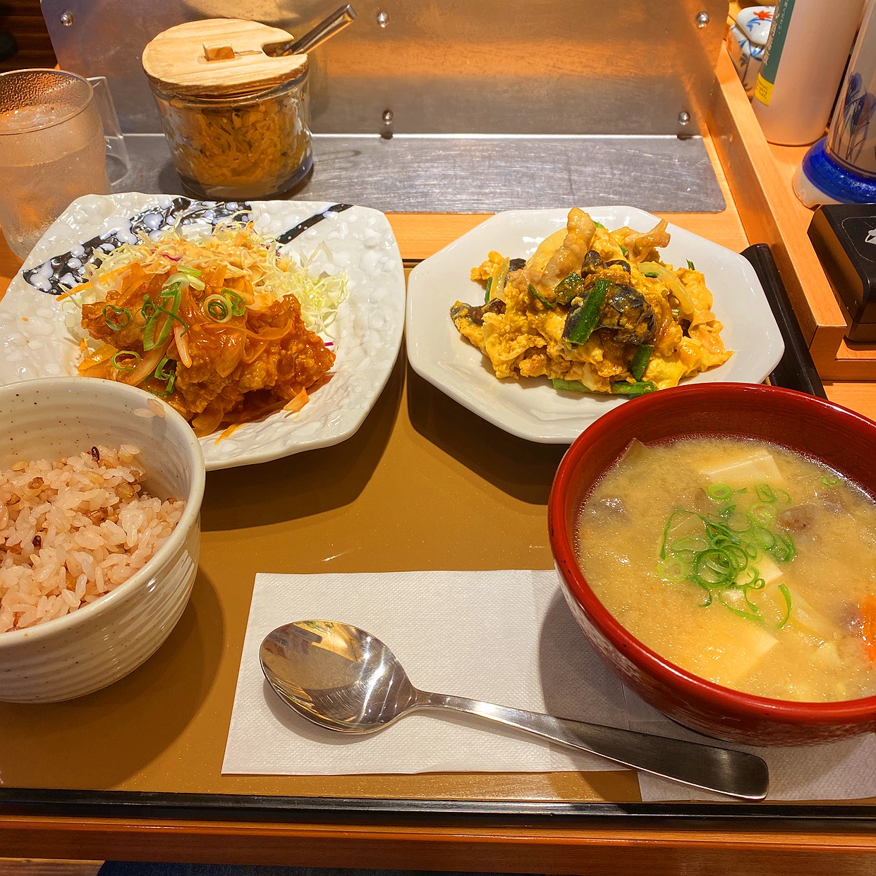 やよい 軒 新町 店
