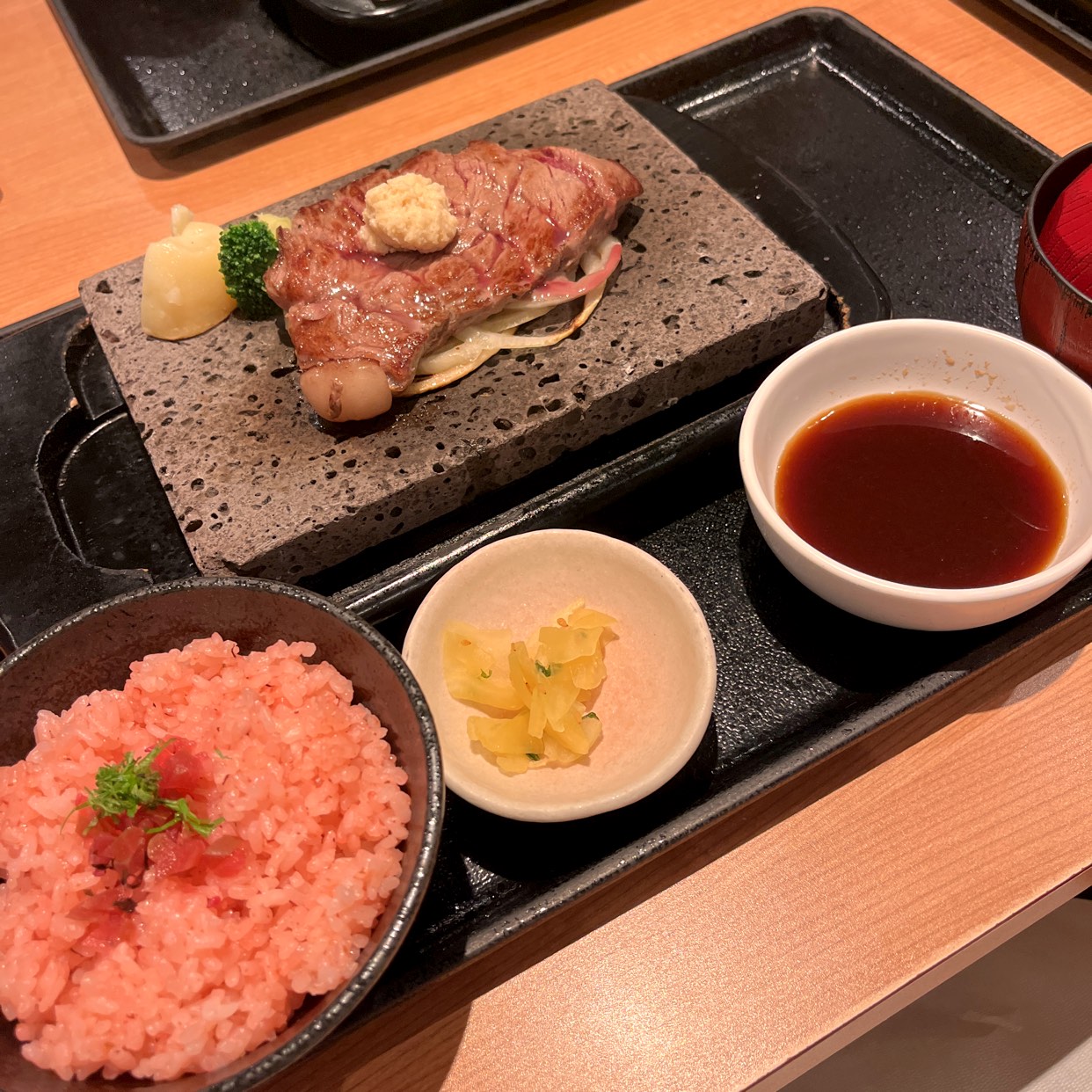 石 焼 ステーキ 贅 山形 嶋 店