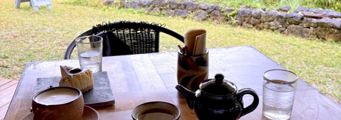 CLAY Coffee & Gallery