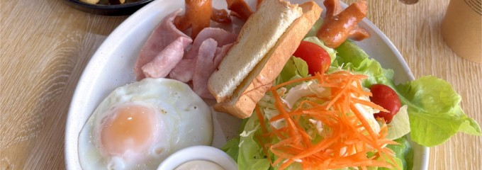 Semi Sweet Cafe (เซมิ สวีท คาเฟ่)