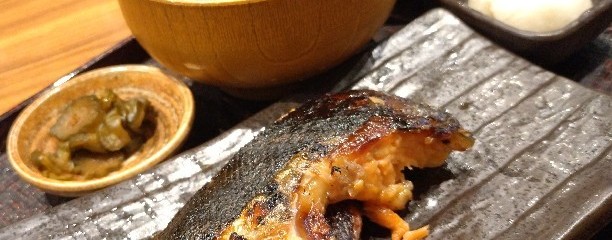 炭火焼和めし処 しんぱち食堂 センター南店