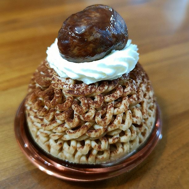 カフェパティスリーミィタン 阿波座駅 ケーキ ドーナツ