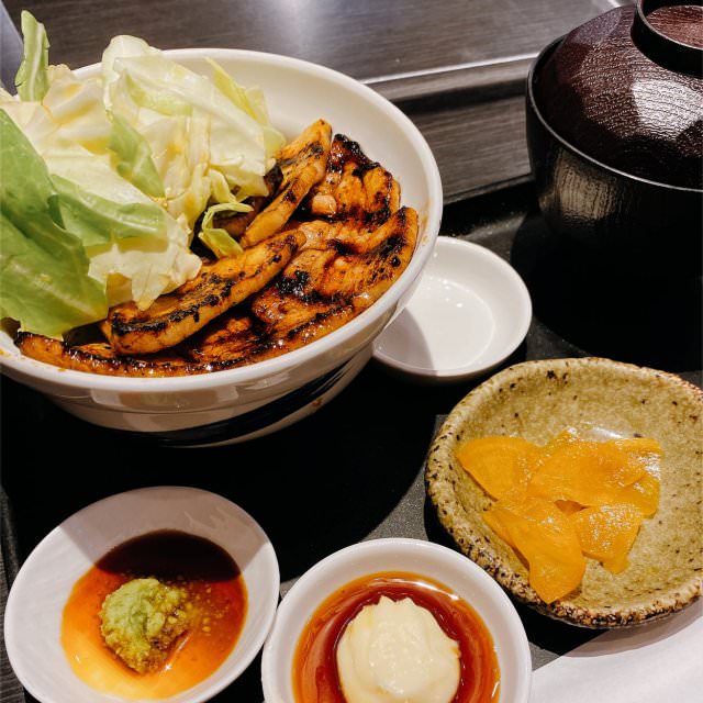 なまらうまいっしょ 本厚木店（本厚木/丼もの） ミイル