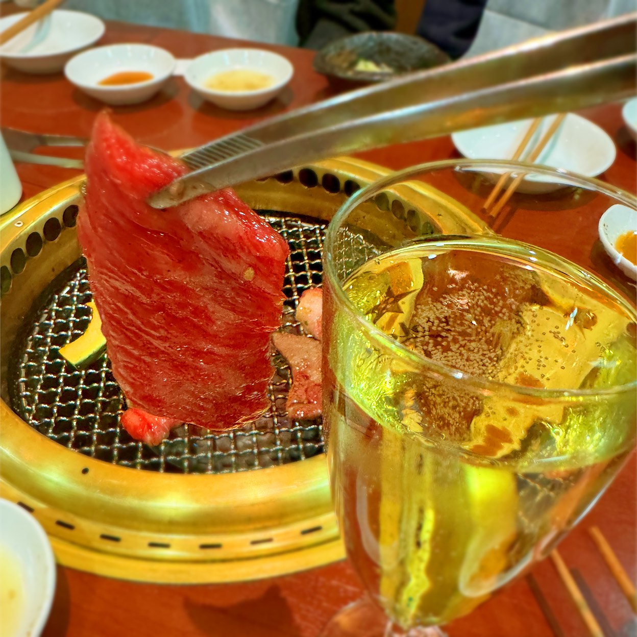 おくう こんにちは、焼肉おくうです。 おくうには、和牛のいろいろな希少部位