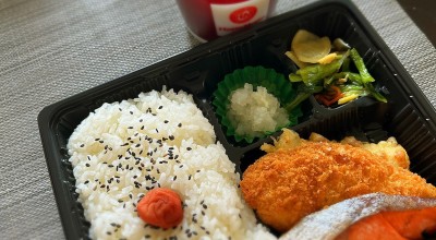 ほっともっと東雲店 弁当 おにぎり