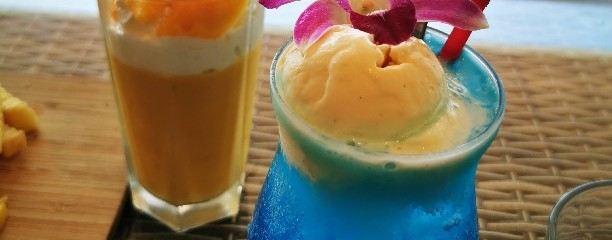 ハワイアンカフェ　マハロ