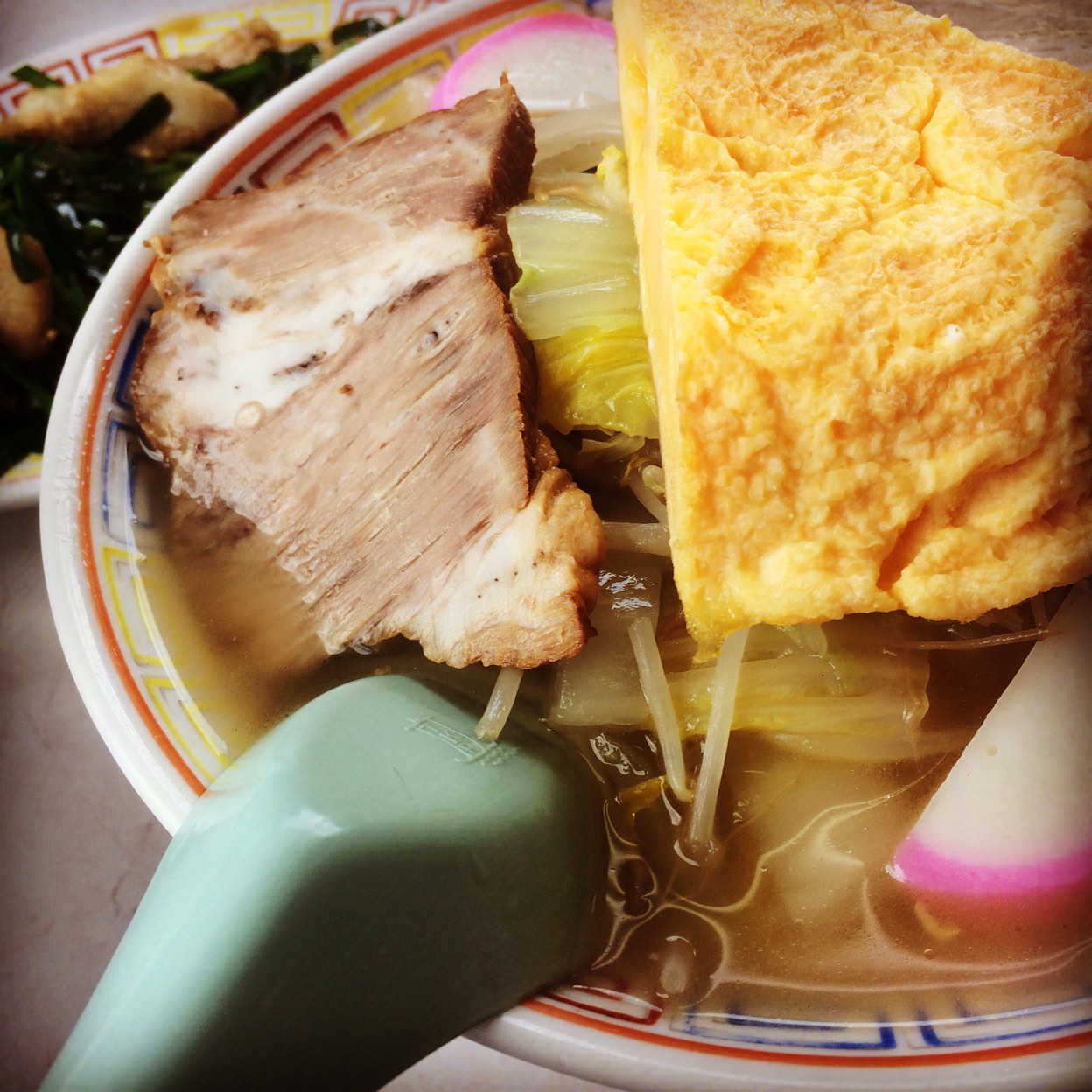 二 軒 目 飯店