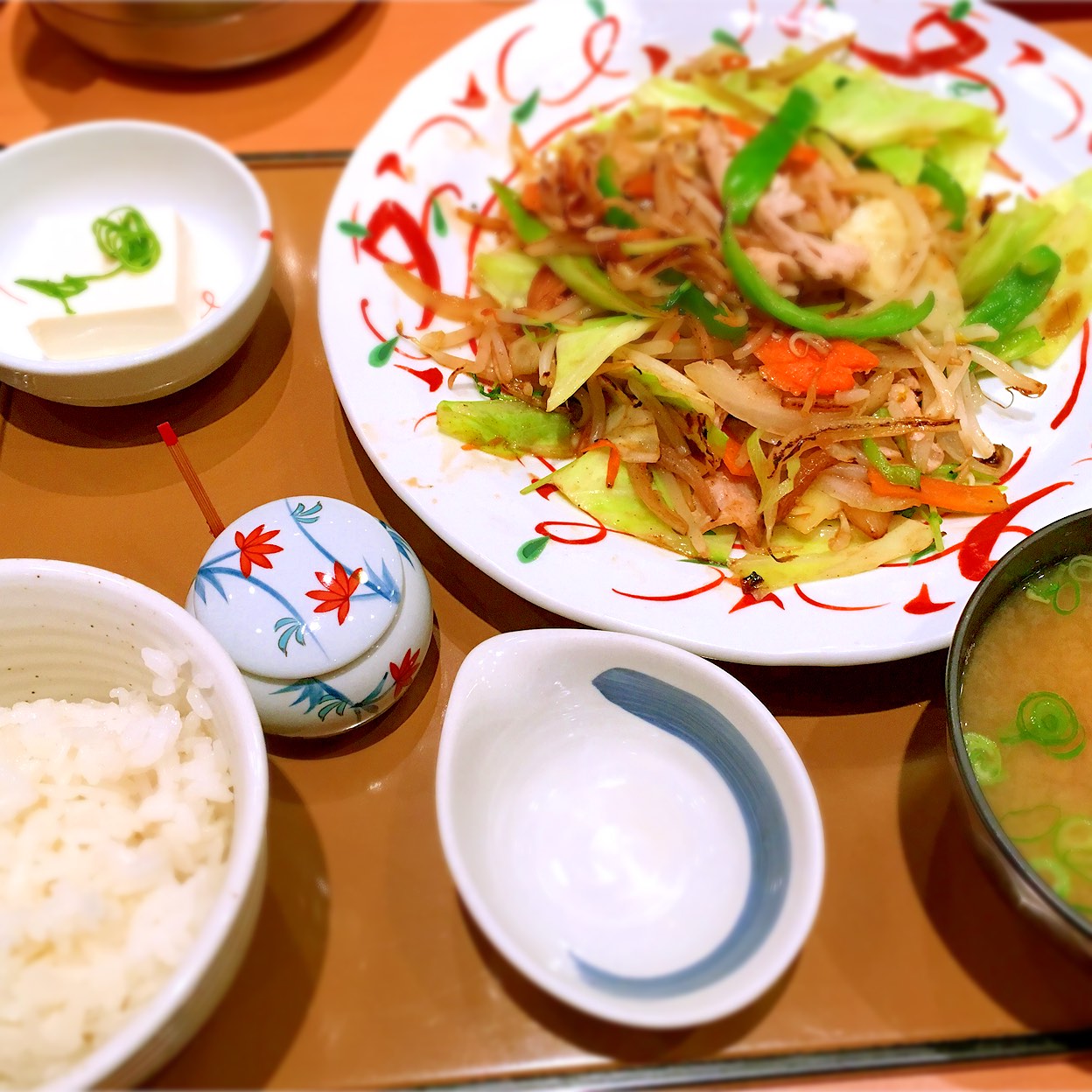やよい 軒 内 本町 店
