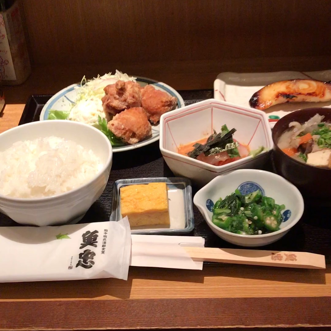 魚忠 西鉄福岡駅 定食 食堂