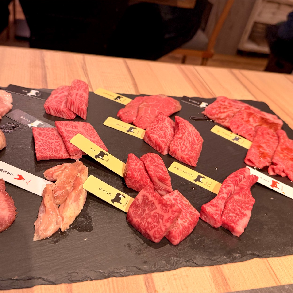 熟成 和牛 焼肉 エイジング ビーフ tokyo 新宿 三 丁目 店