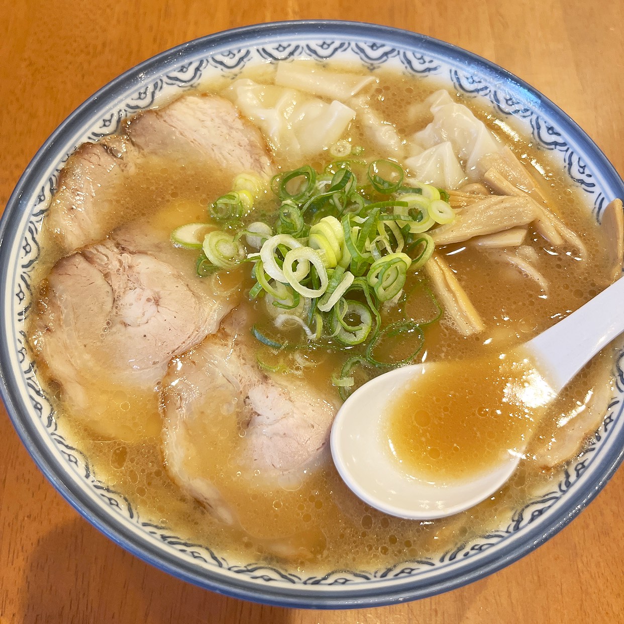 元祖 赤 のれん 節 ちゃん ラーメン