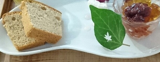 鐵屋+cafe (KUROGANE-YA)