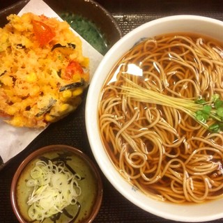 さくっと、さらっと食べたい、横浜元町中華街のそば・うどん