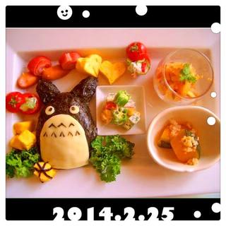 キャラ弁 となりのトトロ のキャラクターで作ったお弁当