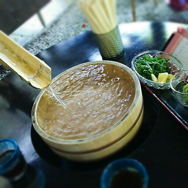 全国の流しそうめんスポット特集 関東 関西の流し素麺が食べられるおすすめのお店