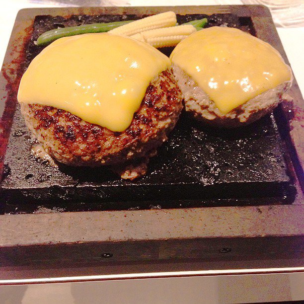 新宿のハンバーグ人気店特集 肉汁あふれてソースが絶品のおすすめ店ランキング