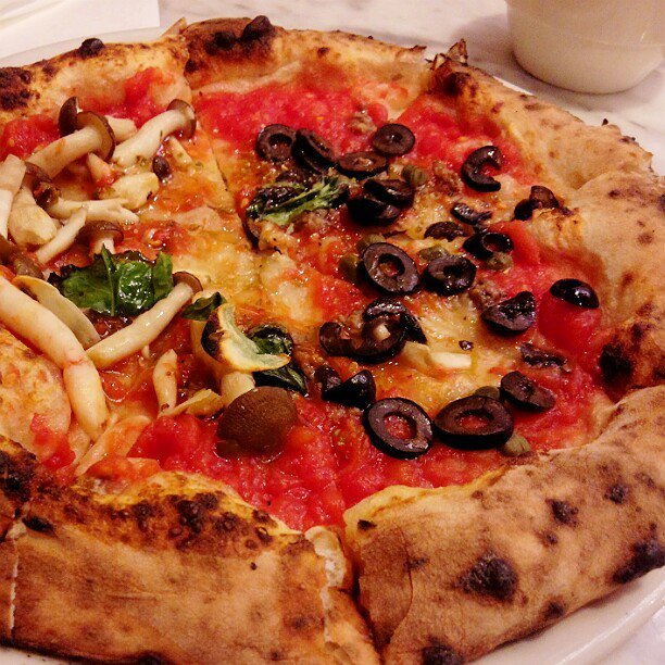 新宿の熱々のピザ人気店 おすすめランキング